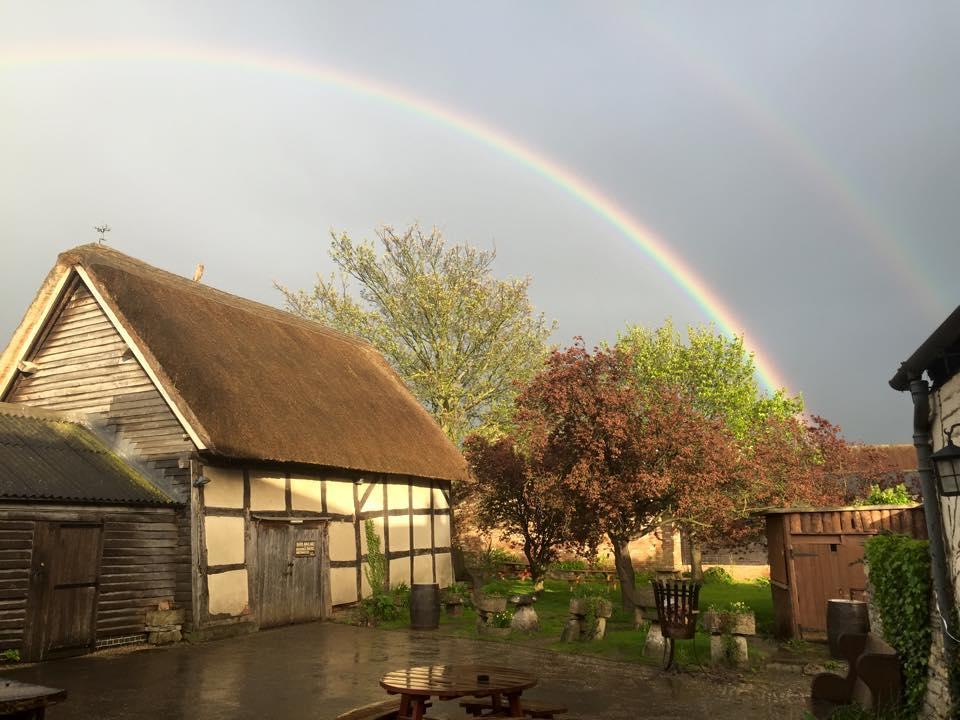 The Fleece Inn Bretforton ภายนอก รูปภาพ
